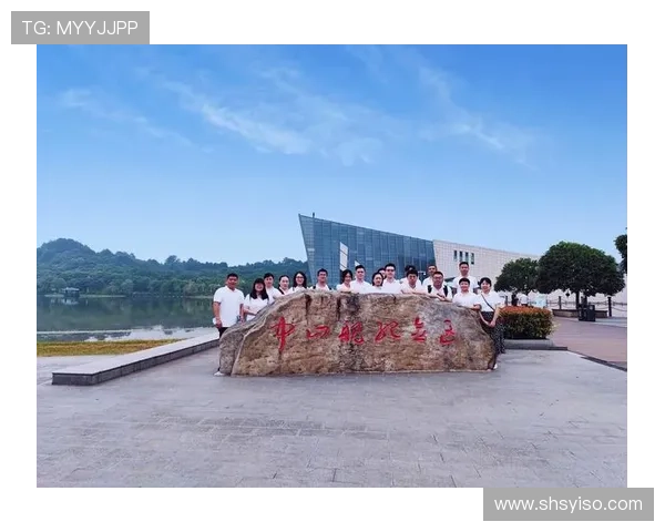 武汉羽毛球队奋勇拼搏的历程与荣耀时刻全景回顾 武汉羽毛球队奋勇拼搏的历程与荣耀时刻全景回顾