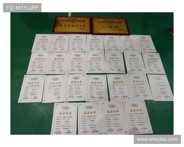 西安羽毛球队心理素质提升之路与热议探讨 西安羽毛球队心理素质提升之路与热议探讨